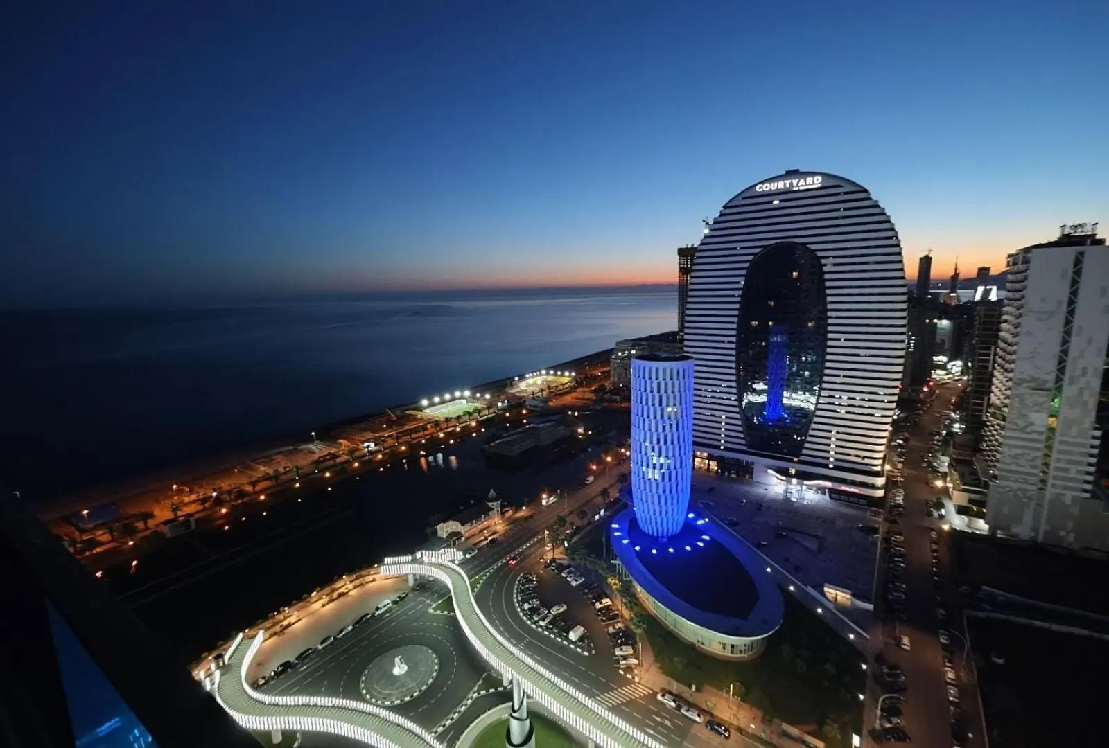 Orbi City Luxury Suites Μπατούμι