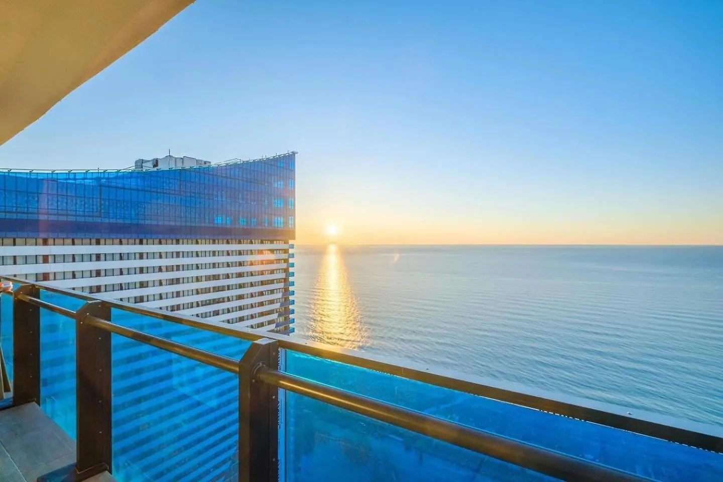 Orbi City Luxury Suites