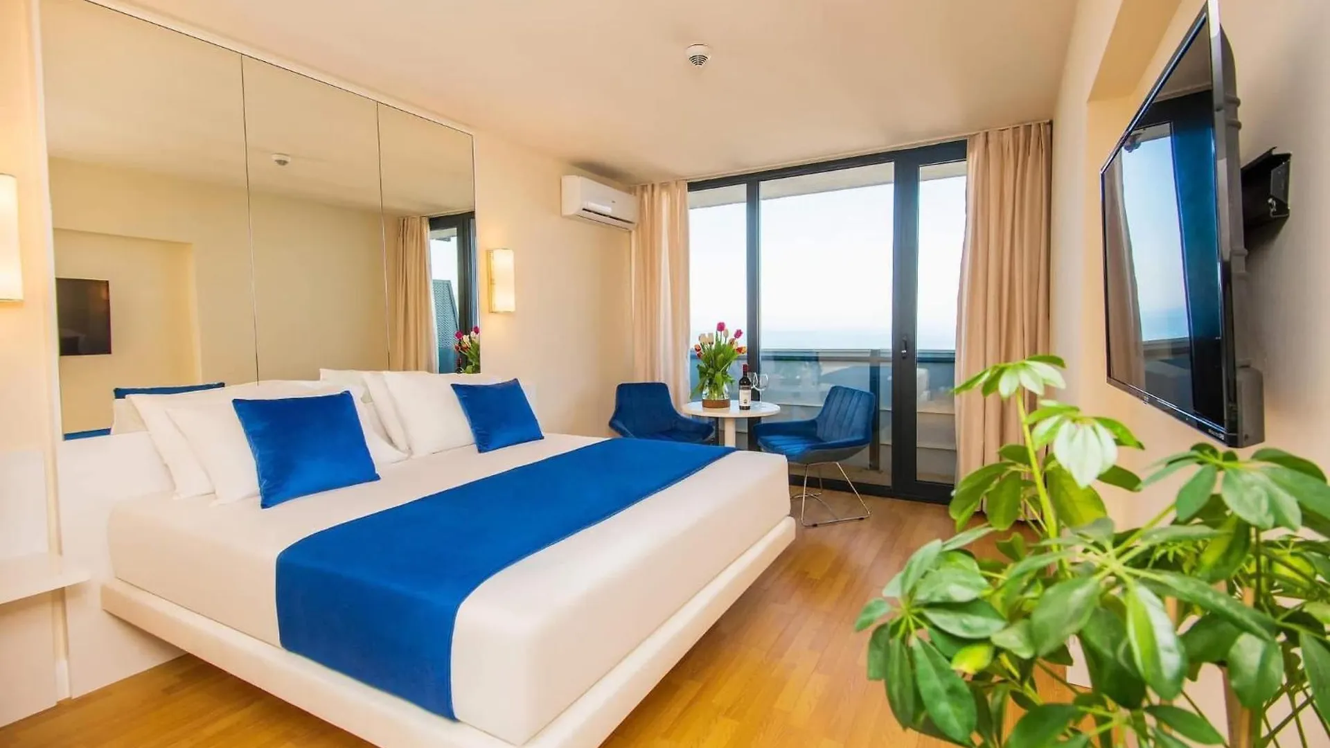 Orbi City Luxury Suites